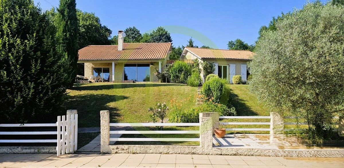 Maison à BELLEGARDE-POUSSIEU