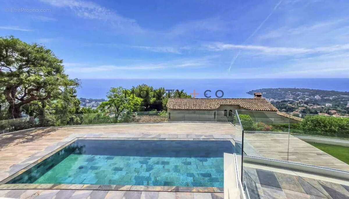 Maison à ROQUEBRUNE-CAP-MARTIN