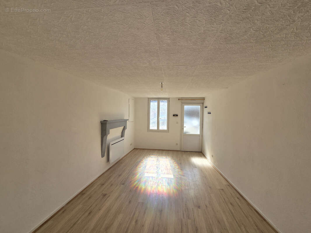 Maison à CHATEAUNEUF-SUR-CHARENTE