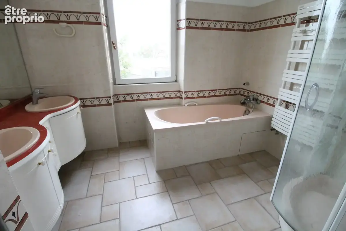 Maison 5 pièces 144 m² à vendre à La Rochelle (17000) - photo 9