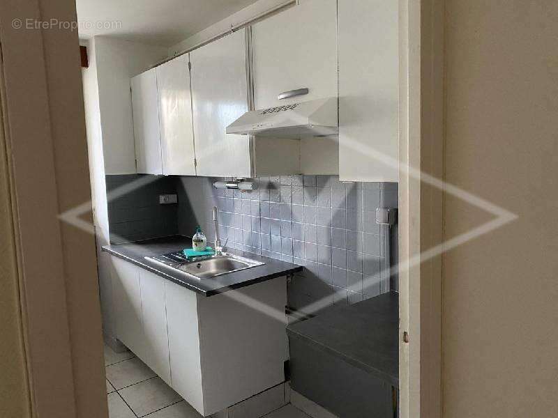 Appartement à COMBS-LA-VILLE