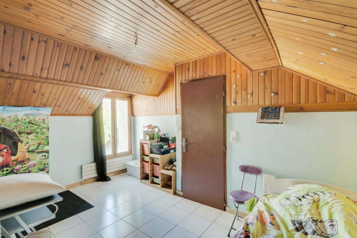 Maison à ROMILLY-SUR-SEINE