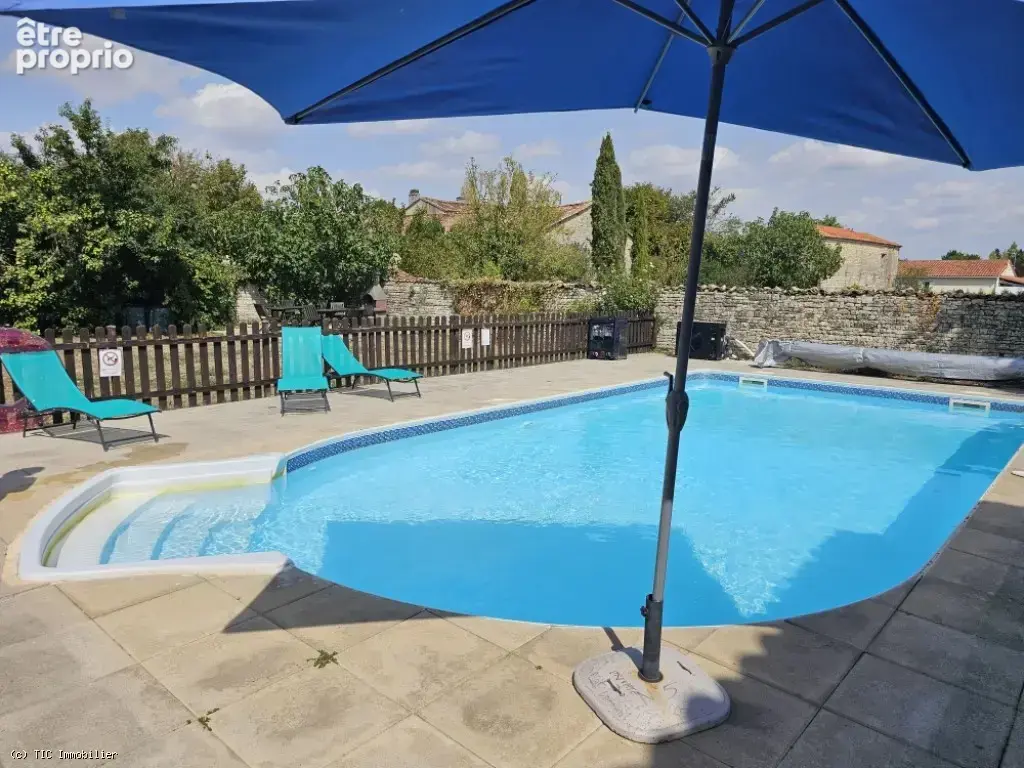 Maison Dans Une Résidence Avec Cour et Parking Privé - Piscine et Jardin Partagé - photo 3