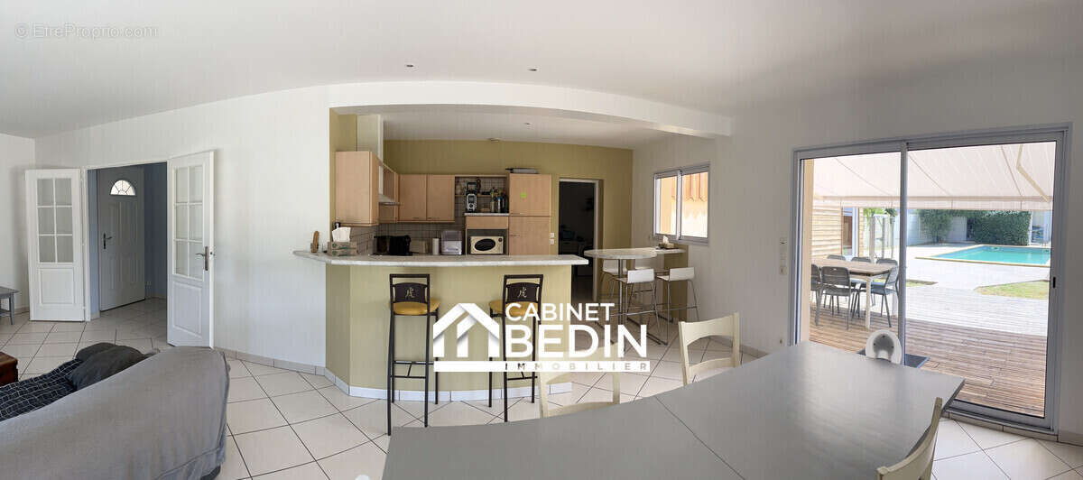 Maison 130 m² à Le Taillan-Medoc  - photo 4