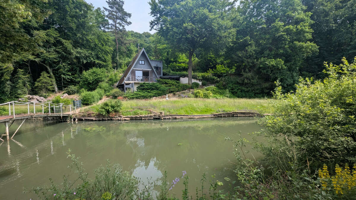 Maison à REMBERCOURT-SUR-MAD