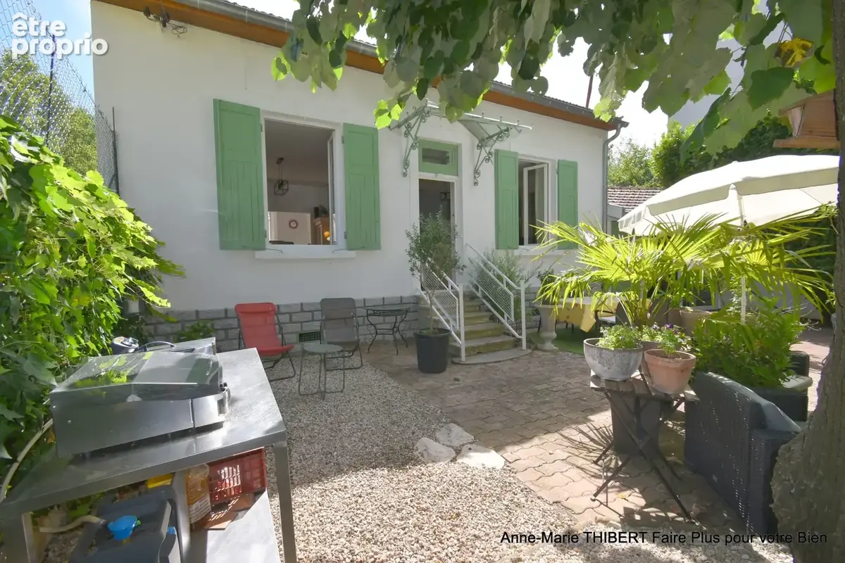 Maison à vendre 6 pièces VILLEURBANNE (69) - photo 2