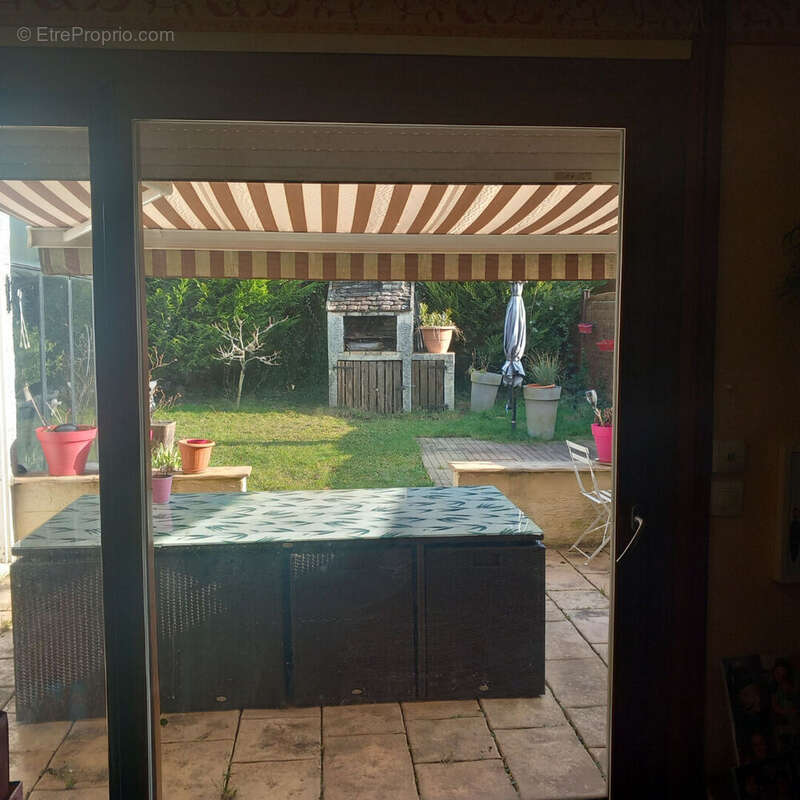 Maison 5 pièces principales avec garage - photo 3