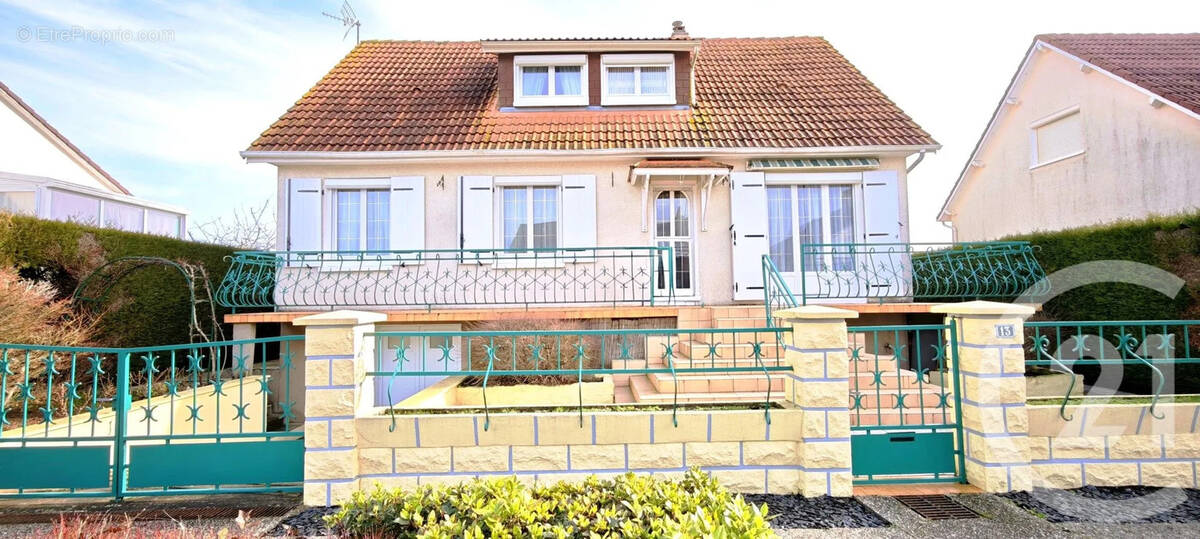 Maison à DONNEMAIN-SAINT-MAMES