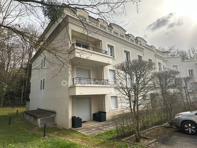 Appartement à SAINT-JEAN-DE-BRAYE