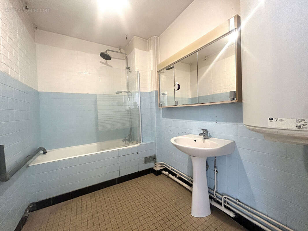 Appartement à FRESNES