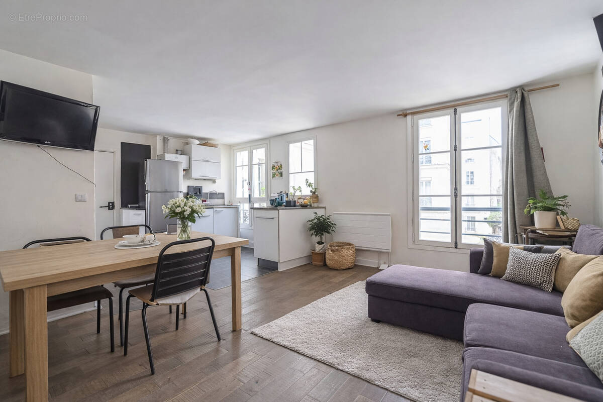Appartement à PARIS-19E