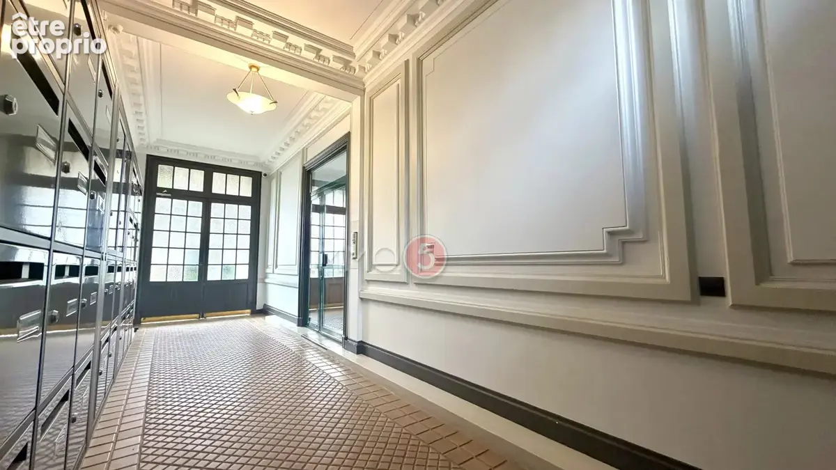 Appartement 4 pièces 92 m² à vendre à Le Raincy (93340) - photo 2