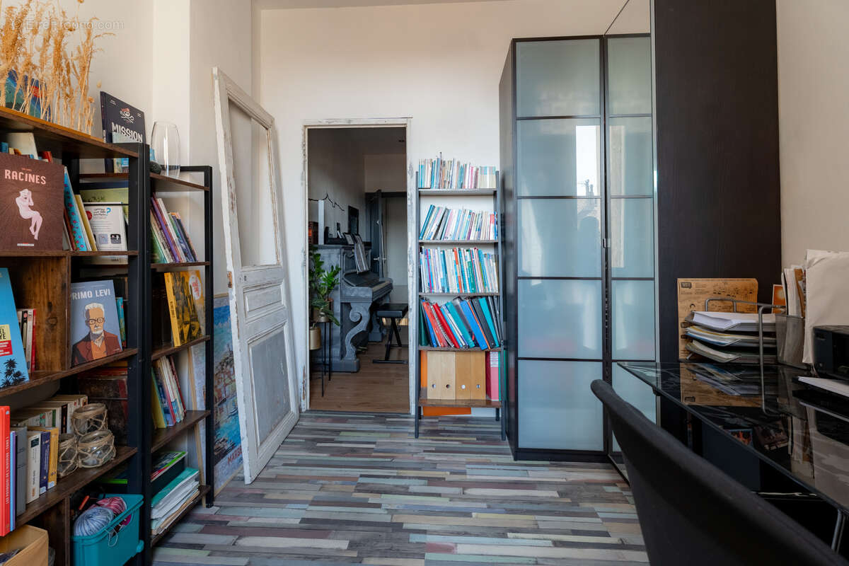 Appartement à MARSEILLE-16E