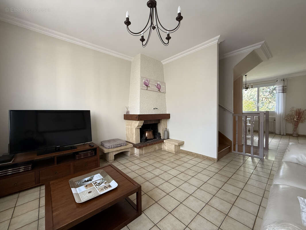 Maison à LE BLANC-MESNIL