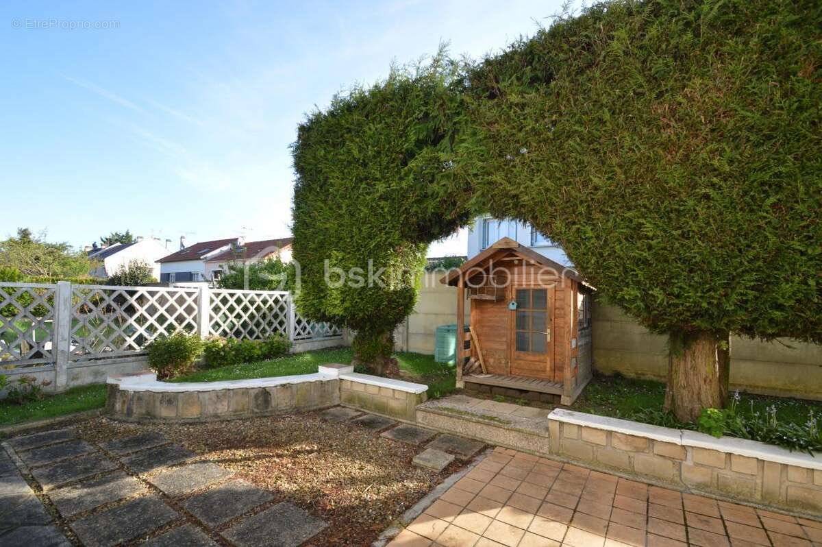 Maison à TREMBLAY-EN-FRANCE