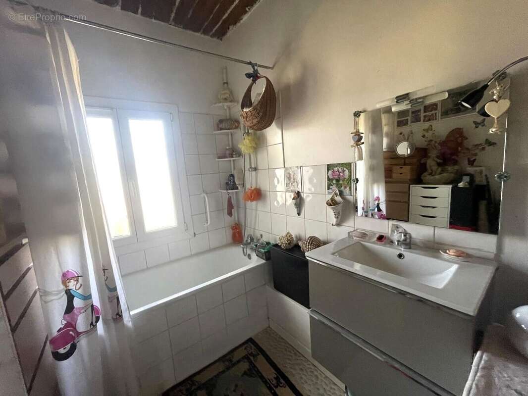 Maison 157 m² à Pertuis  - photo 9