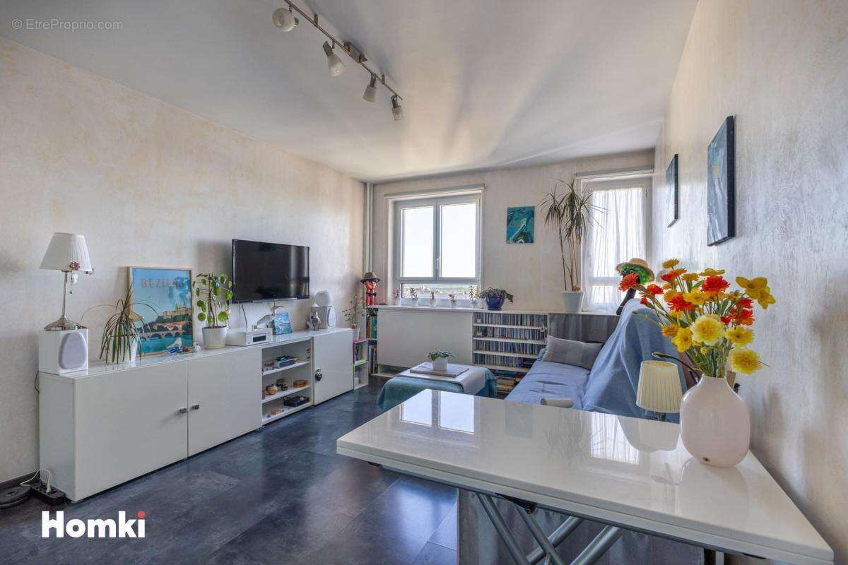 Appartement à PARIS-19E