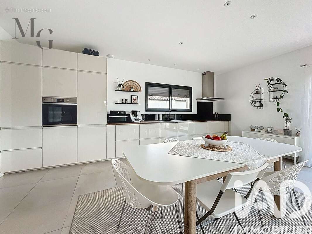 Photo 3 - Maison à POMEROLS