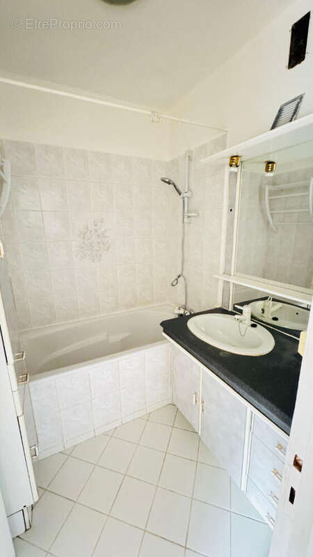 Appartement à FONTENAY-LE-FLEURY