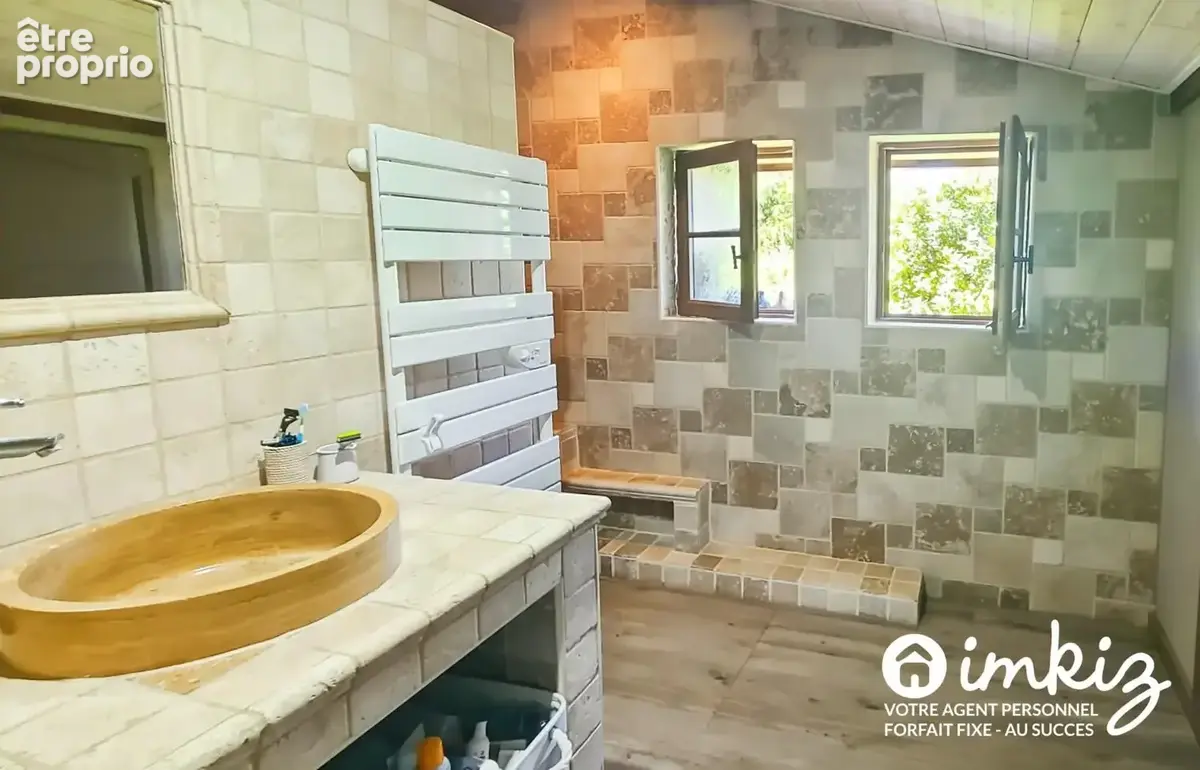Propriété de charme avec piscine et dépendance - photo 16