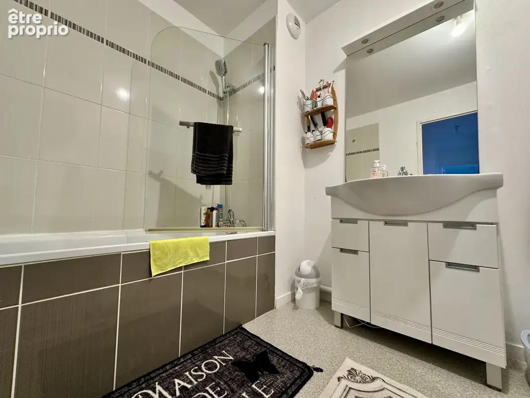 Appartement 3 pièces 71 m² à vendre à Val-De-Reuil (27100) - photo 4