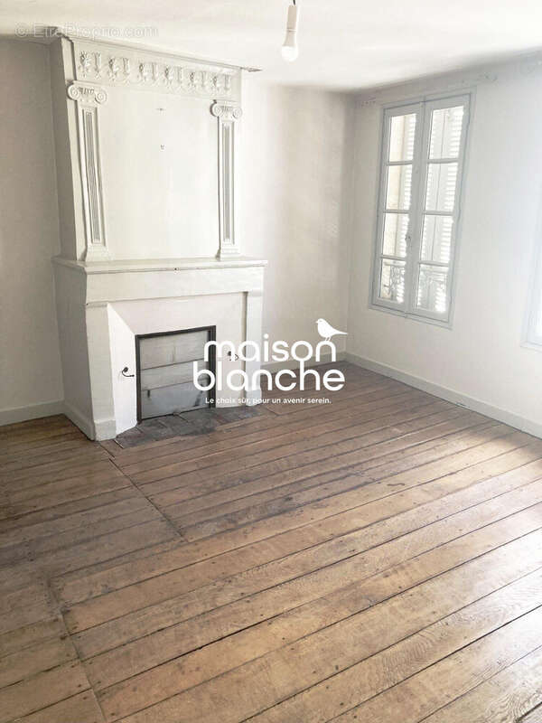 Maison 131 m² à Saint-Maixent-L'ecole  - photo 8