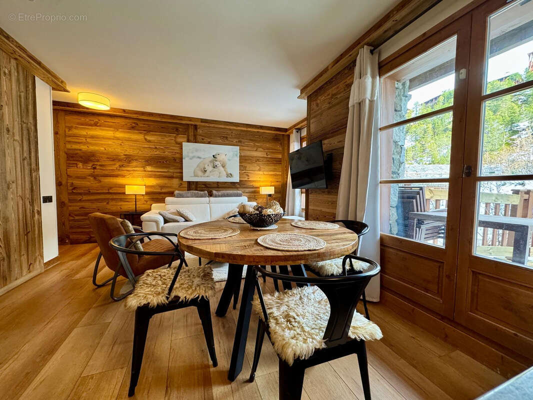 Appartement à LES CHAPELLES