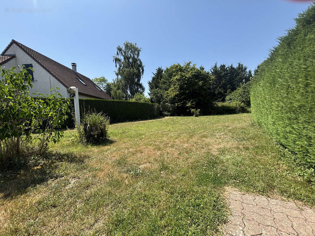 Appartement à LE PERRAY-EN-YVELINES