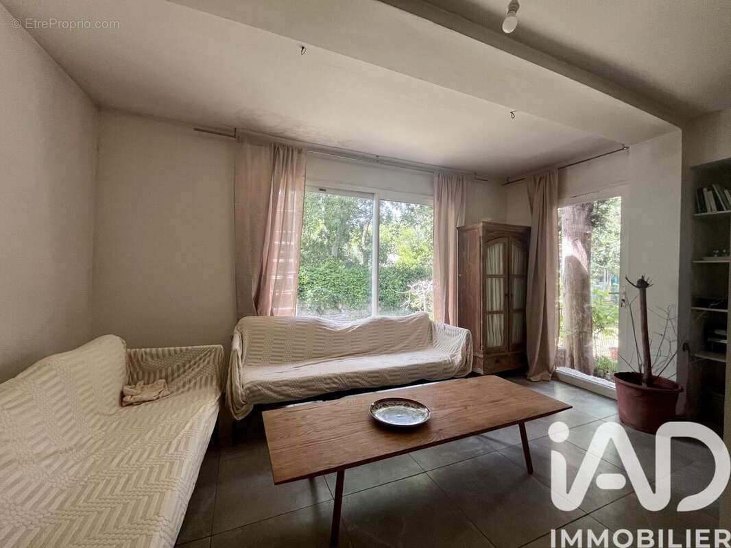 Maison 91 m² à Les Baux-De-Provence  - photo 3