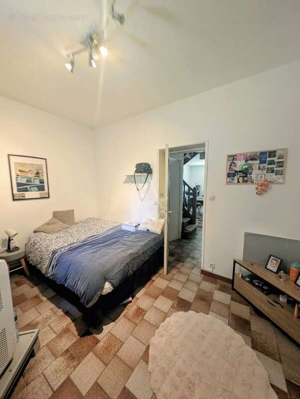 Exclusivite fabrezan proche du centre avec jardin et garages - photo 18
