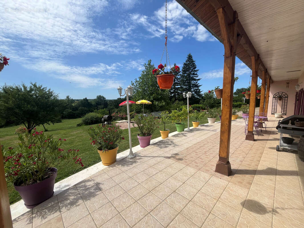 Ferme bressane tres au calme , superbe vue - photo 8