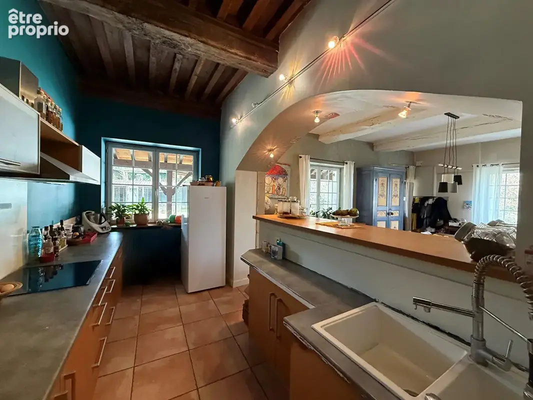 Ferme rénovée de 220 m² avec dépendances et beau terrain - photo 7