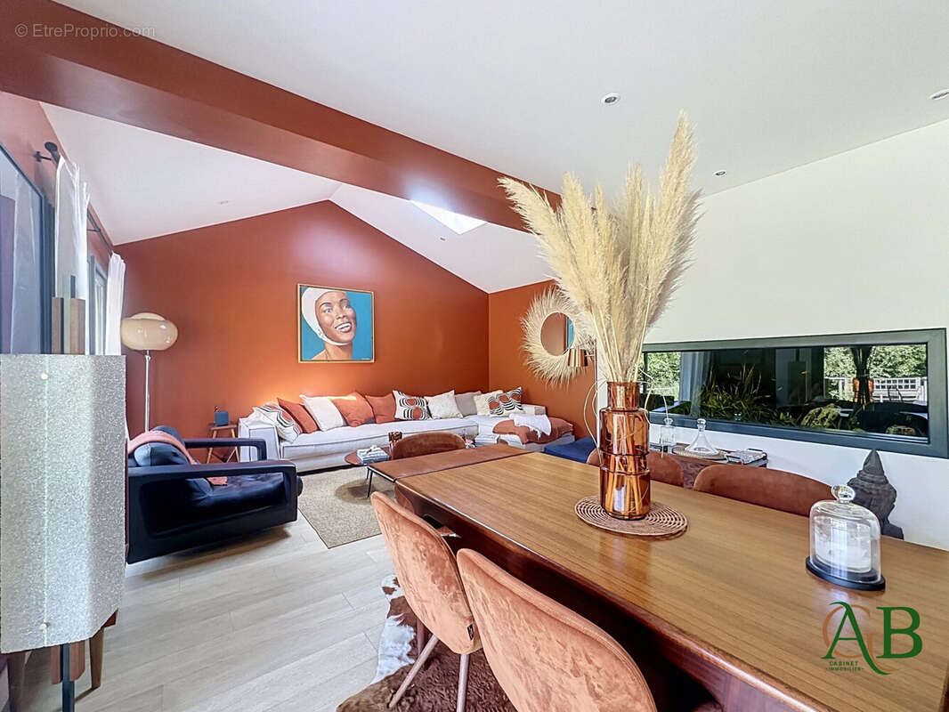 Maison 244 m² à Bassussarry  - photo 3