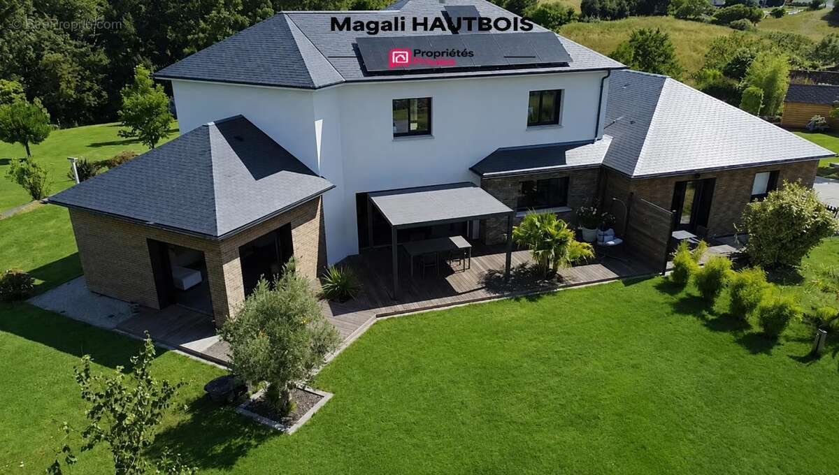 Maison d'exception avec prestations de qualité, 11 pièce(s) 283 m2 - photo 2