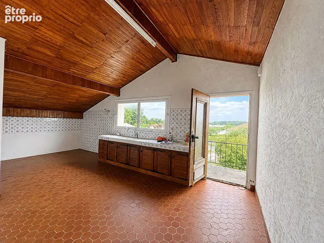 Tosse ? 2 logements, 1 359 m² de terrain, un fort potentiel. - photo 15