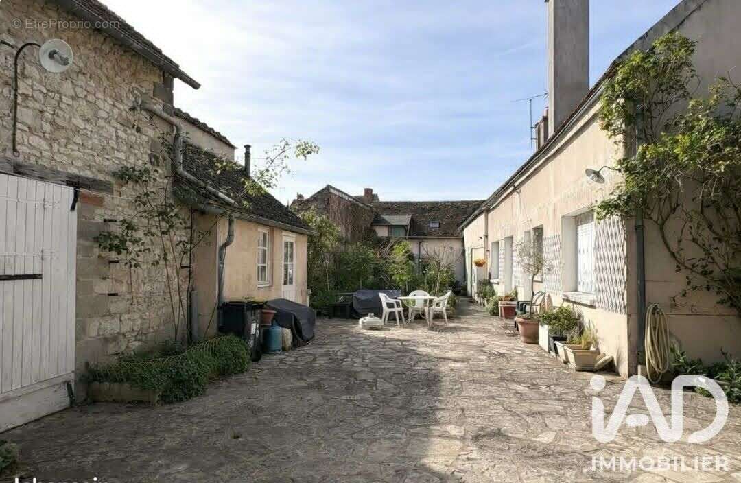 Maison 127 m² à Boynes  - photo 5
