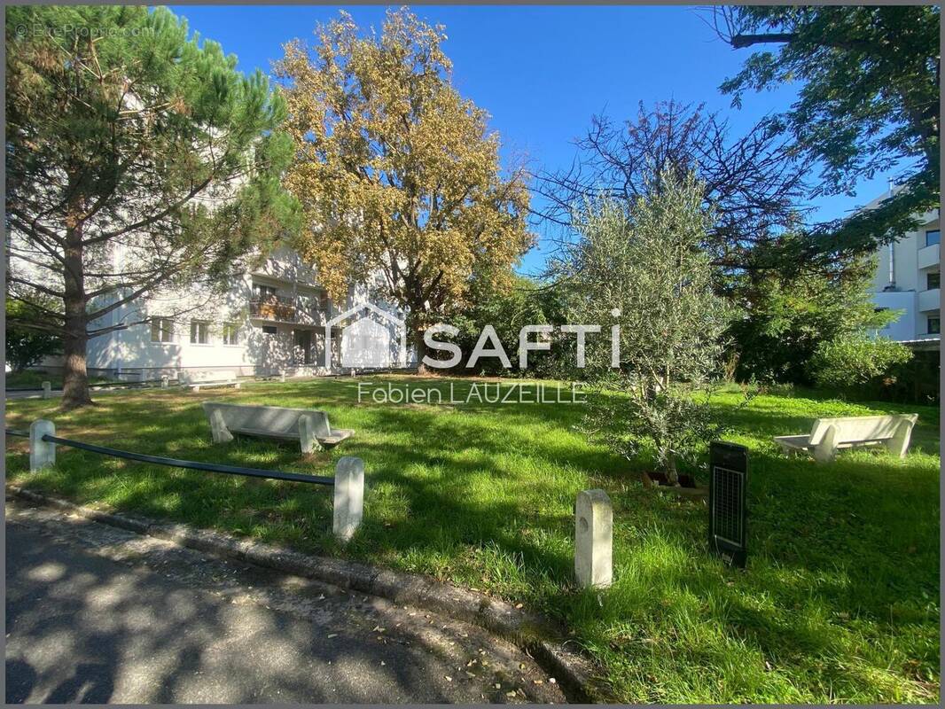 Photo 1 - Appartement à BORDEAUX