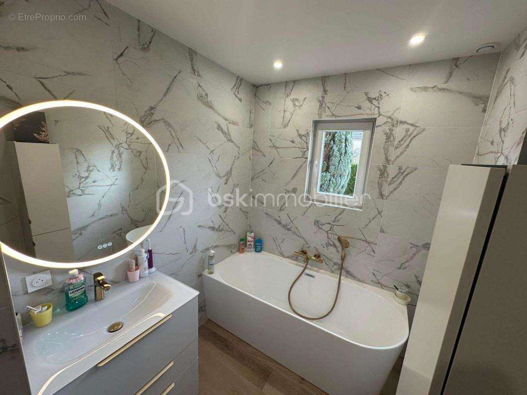 Maison à BRIE-COMTE-ROBERT