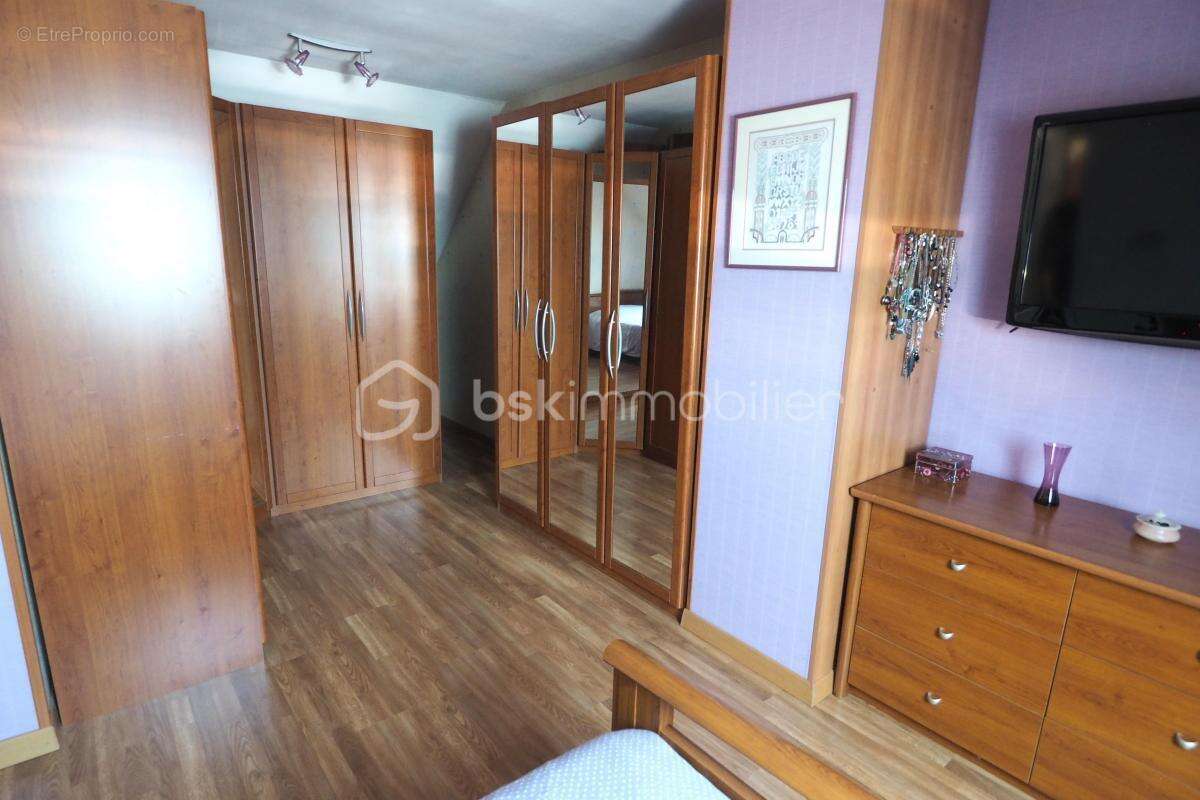 Maison à SAINT-JEAN-DE-LA-RUELLE