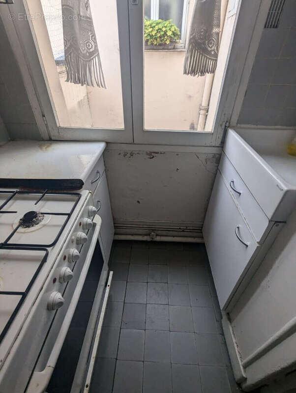 Appartement à PARIS-19E