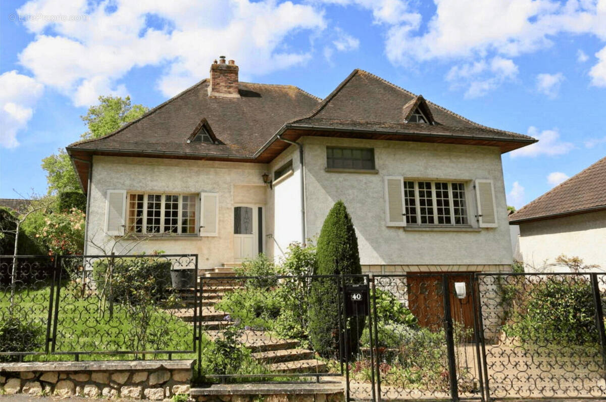 Maison à RIS-ORANGIS