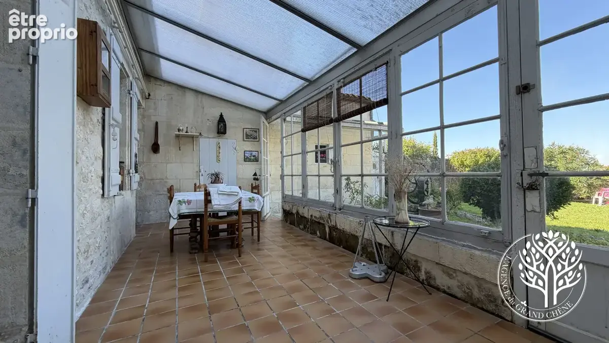 Charmante maison de ville sans mitoyenneté à Saint-Savinien - photo 3