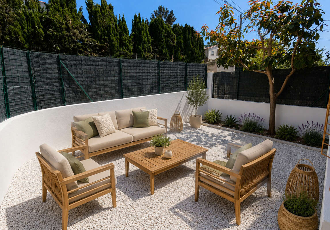 Appartement à SIX-FOURS-LES-PLAGES