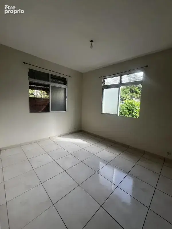 Appartement familial de type T4 à Schoelcher avec grande loggia - photo 14