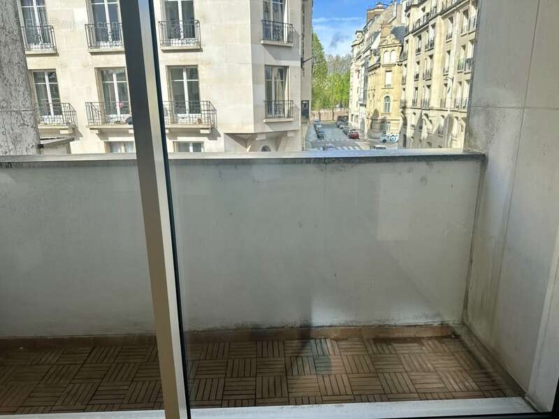 Appartement à PARIS-7E