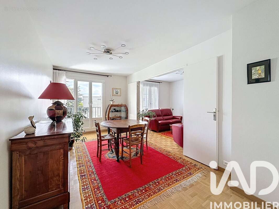 Photo 2 - Appartement à FONTENAY-AUX-ROSES