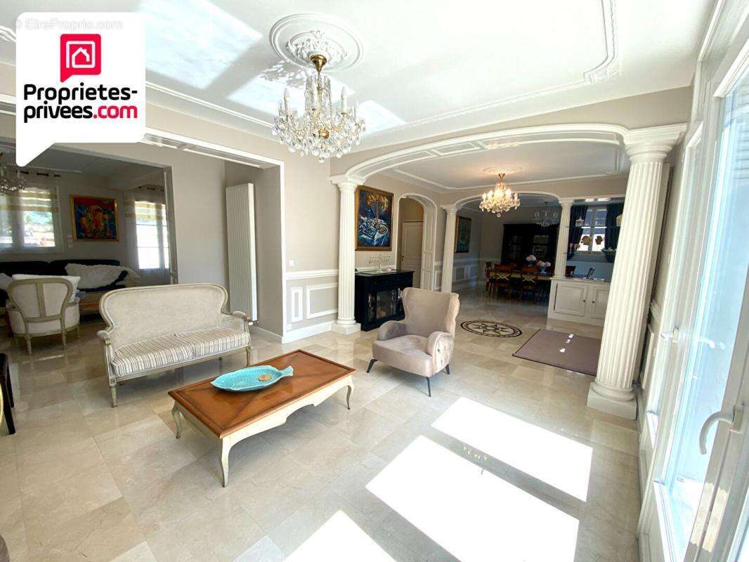 Maison à MONTMORENCY