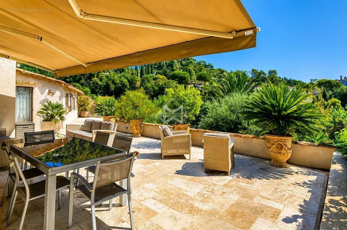 Saint-Paul de Vence - belle provençale avec vue Village - photo 17