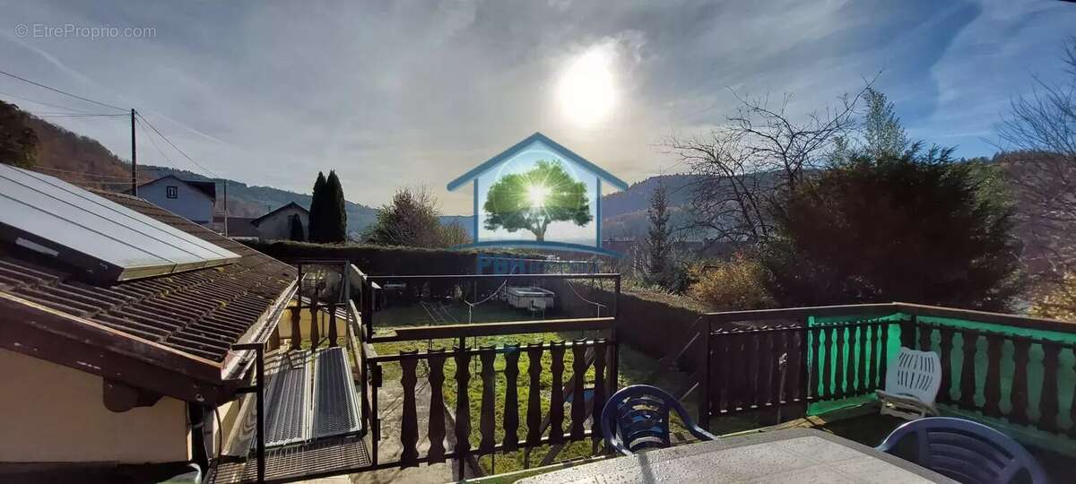 Maison à FRESSE-SUR-MOSELLE