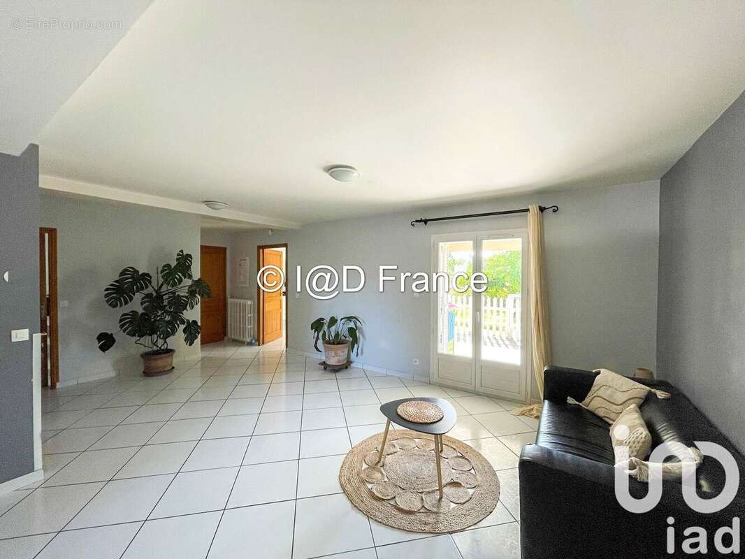 Photo 7 - Maison à MONTLHERY